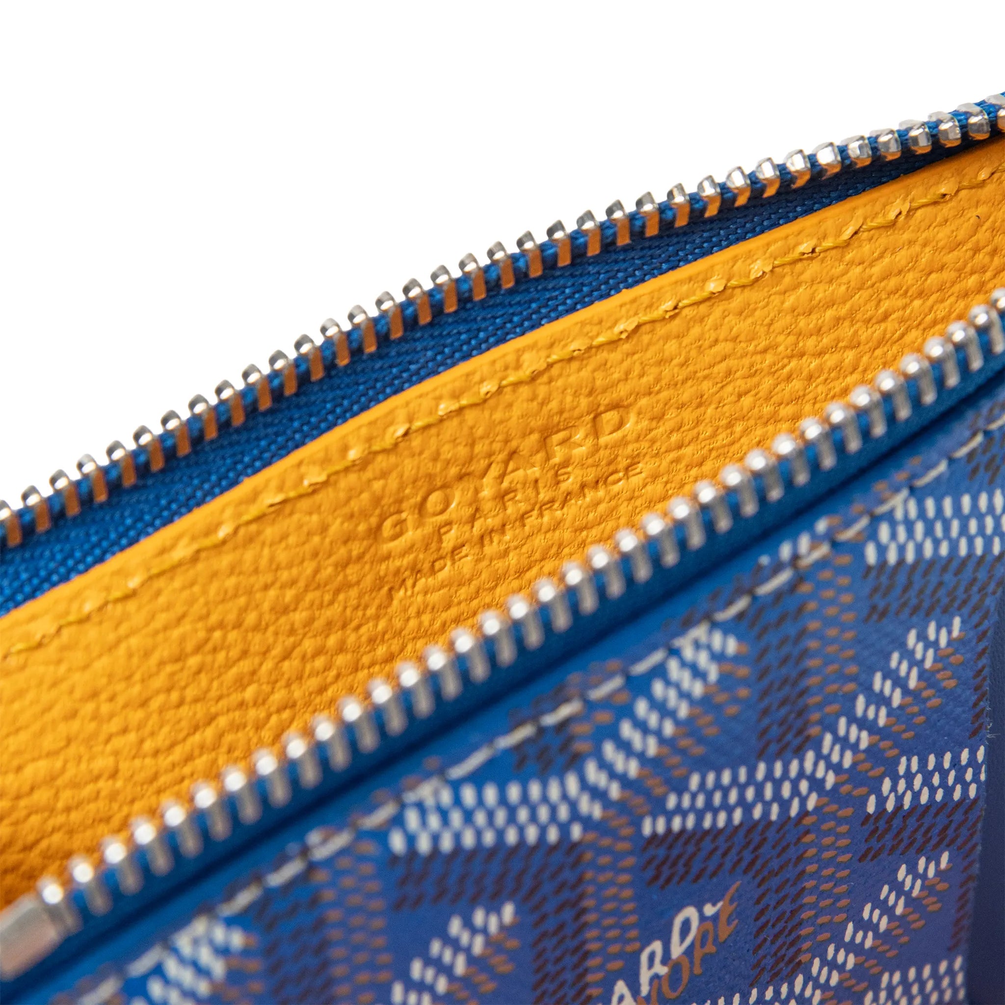 Detailed Inside View of Goyard Bourbon Zipped Sky Blue Card Holder BOURBOPMLTY10CL10P